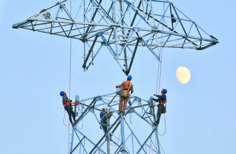 Ανάλυση βασικών επιχειρήσεων στον κλάδο της ηλεκτρικής ενέργειας